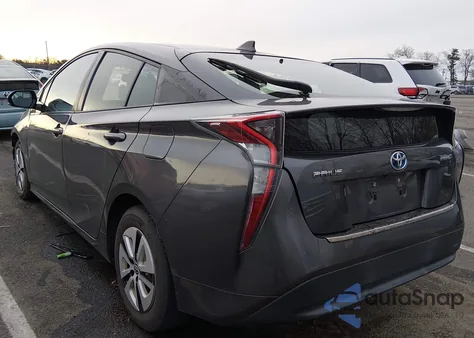 2016 Toyota Prius Four z USA, uszkodzony, nr VIN JTDKARFU7G3526915